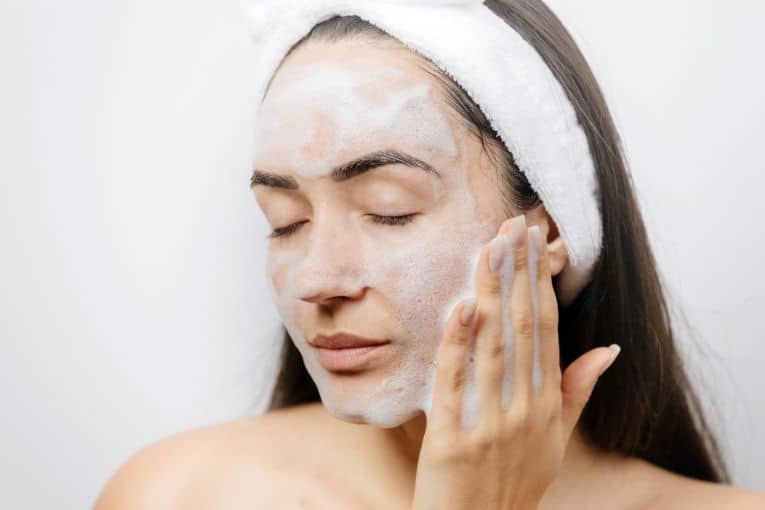 Comment lutter contre l'acné naturellement | Pulpe de Vie